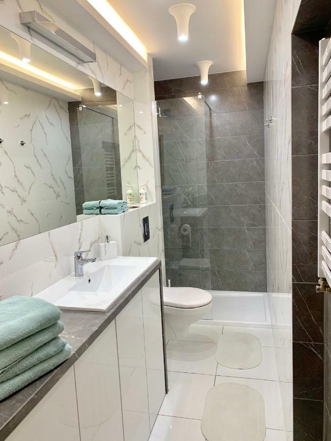 D&M Apart Interior Styles بياليستوك المظهر الخارجي الصورة